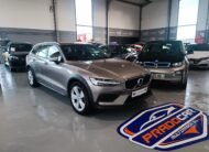 VOLVO V60 Cross Country 2.0 D3 Summum Auto