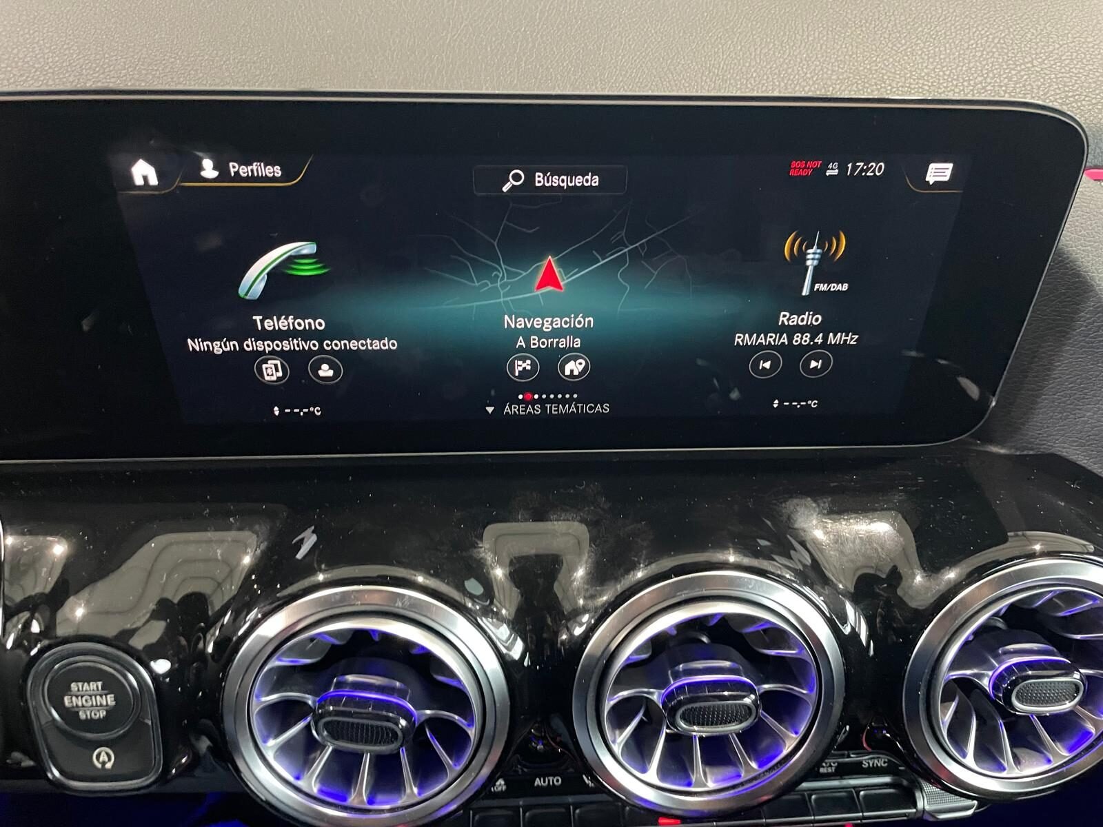 MERCEDES-BENZ GLA 200 D