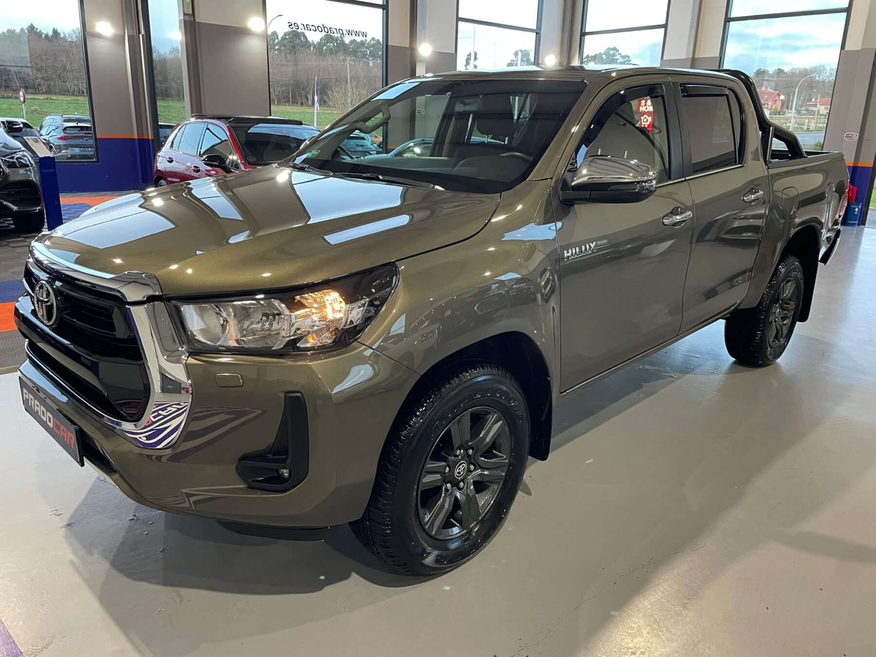 TOYOTA Hilux 2.8 D4D Cabina Doble VX