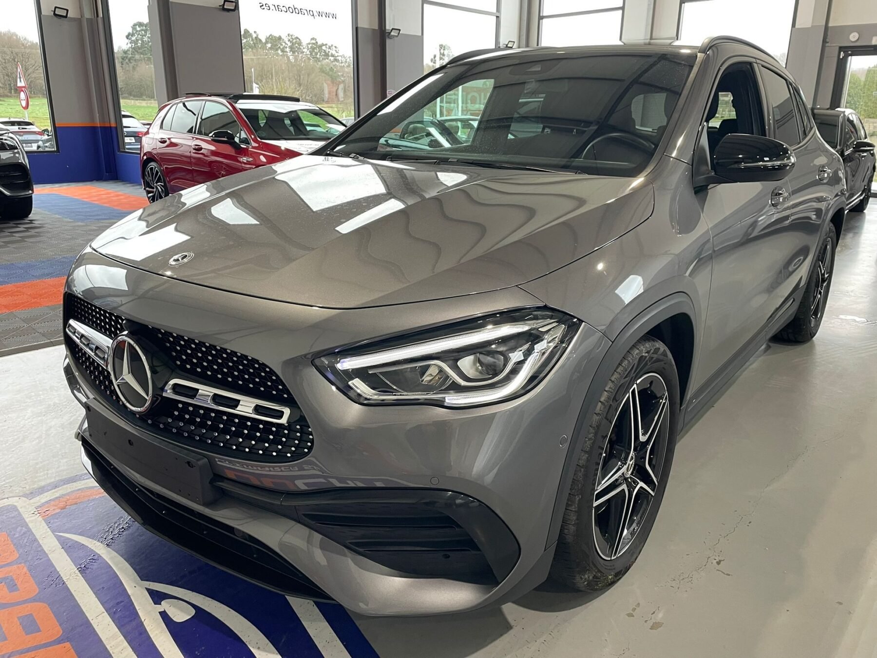 MERCEDES-BENZ GLA 200 D