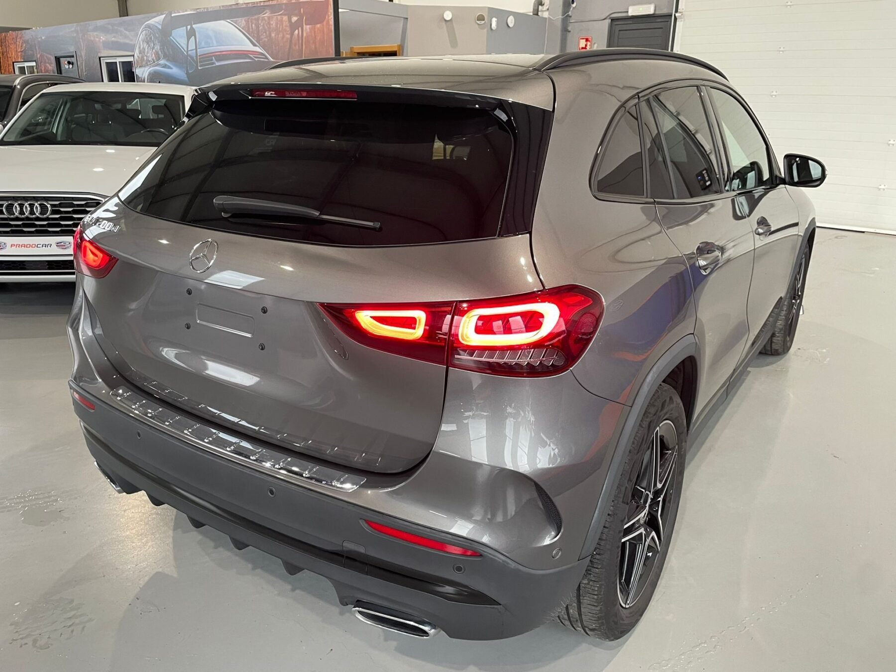MERCEDES-BENZ GLA 200 D