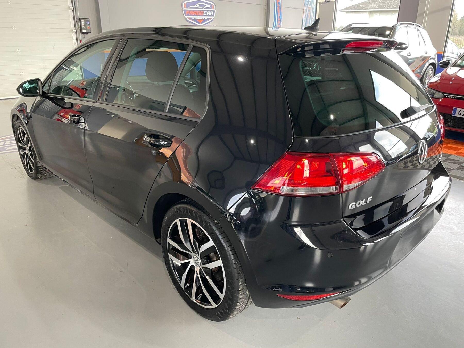 VOLKSWAGEN Golf Advance 1.6 TDI DSG