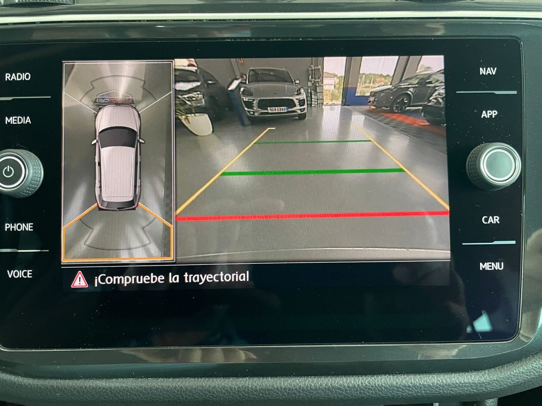 VOLKSWAGEN Tiguan Advance 2.0 TDI