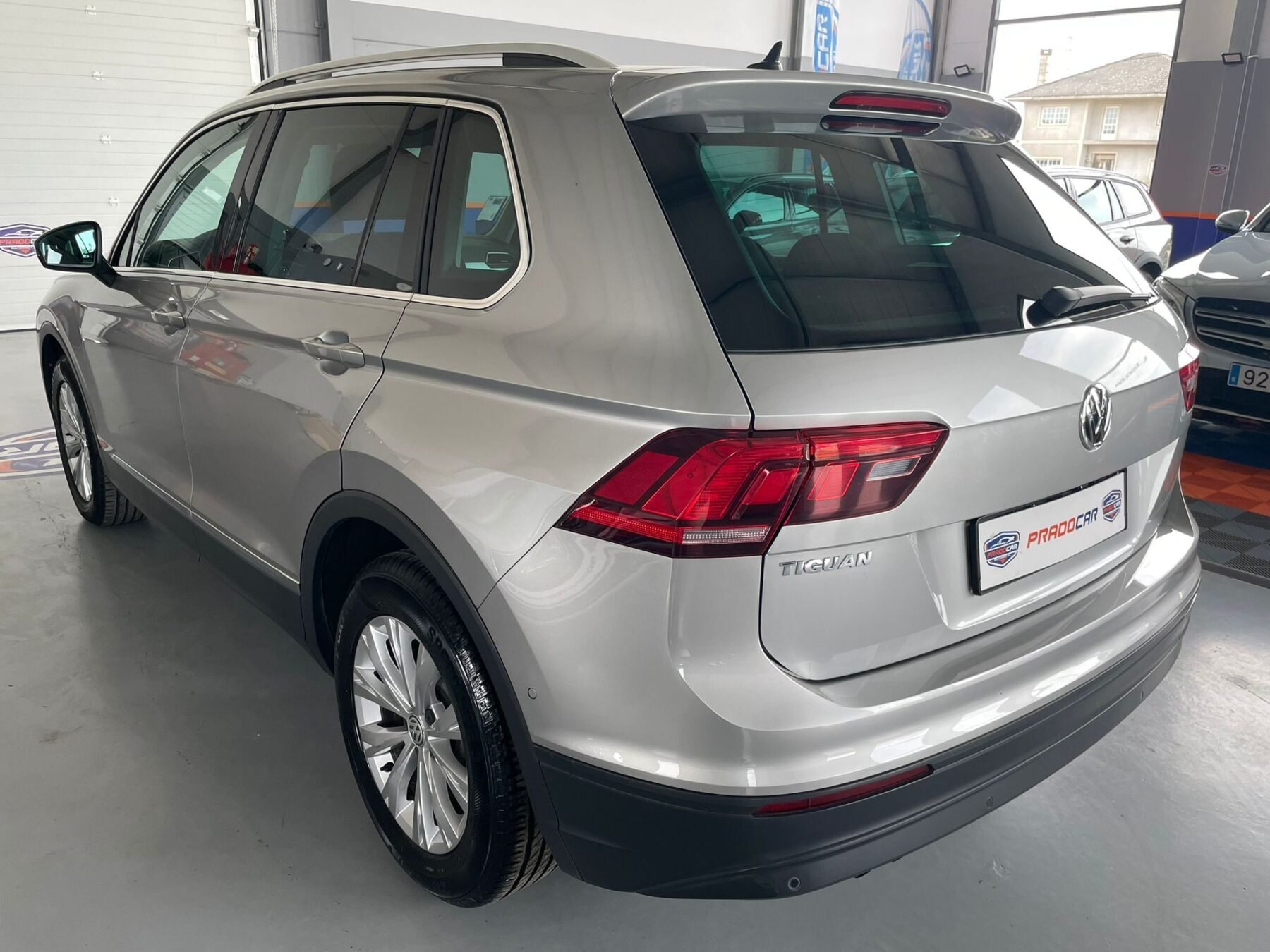 VOLKSWAGEN Tiguan Advance 2.0 TDI