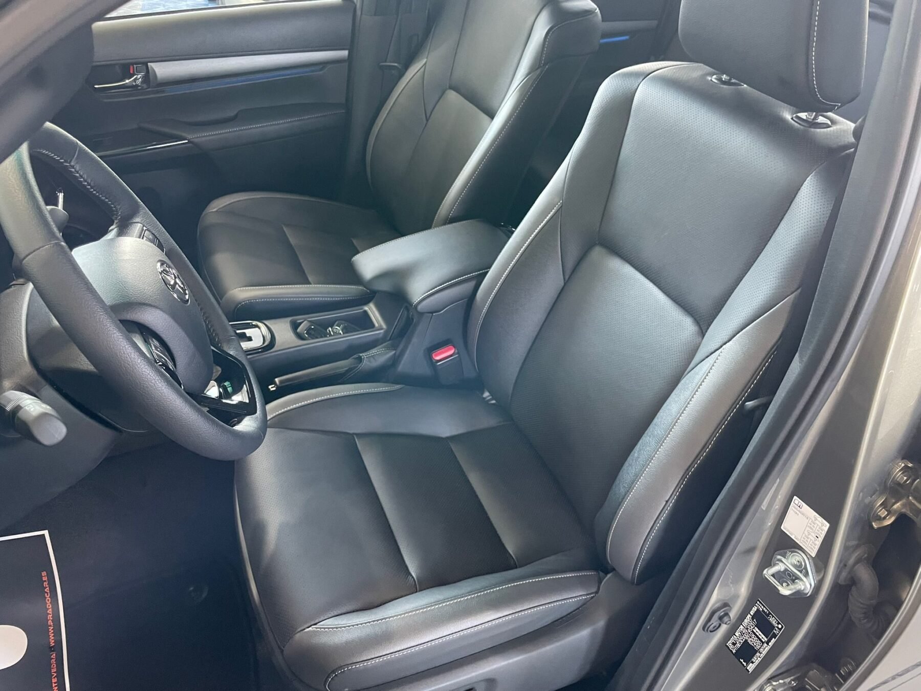 TOYOTA Hilux 2.8 D4D C.Dobl GR Sport AT HVO100