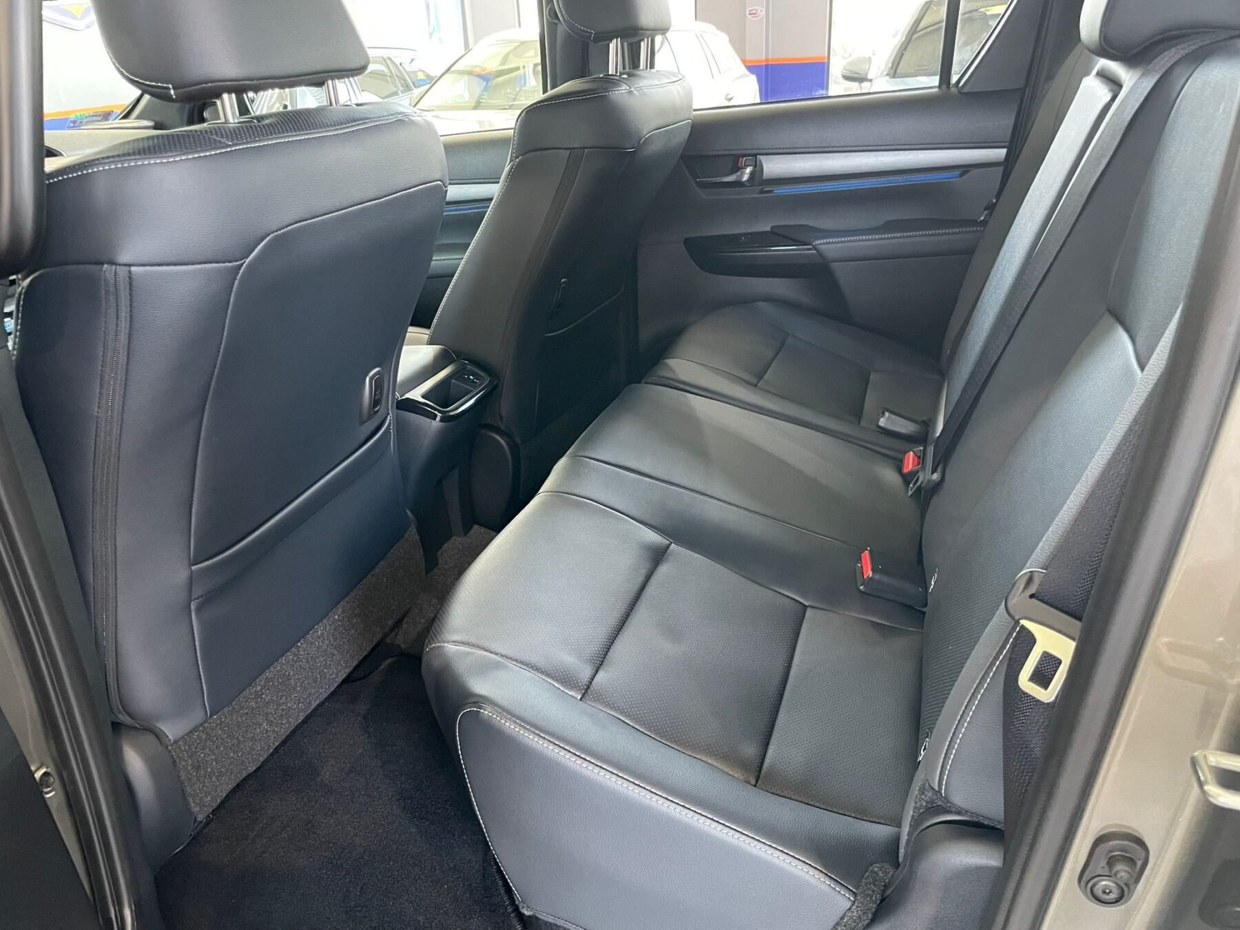 TOYOTA Hilux 2.8 D4D C.Dobl GR Sport AT HVO100