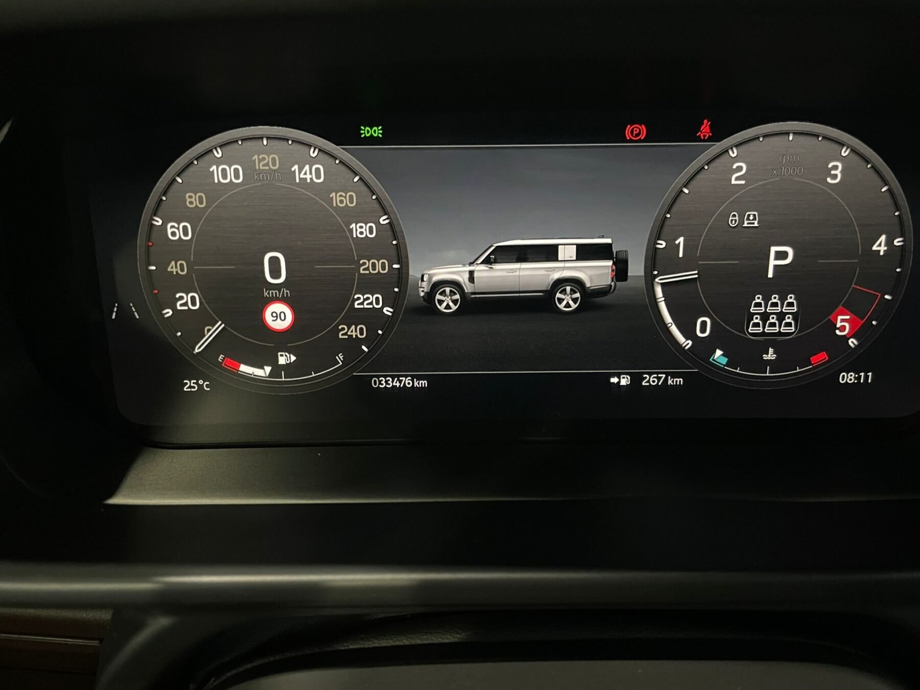 LAND-ROVER Defender 3.0D I6 250 XDynamic SE 130 AT 4WD MHEV