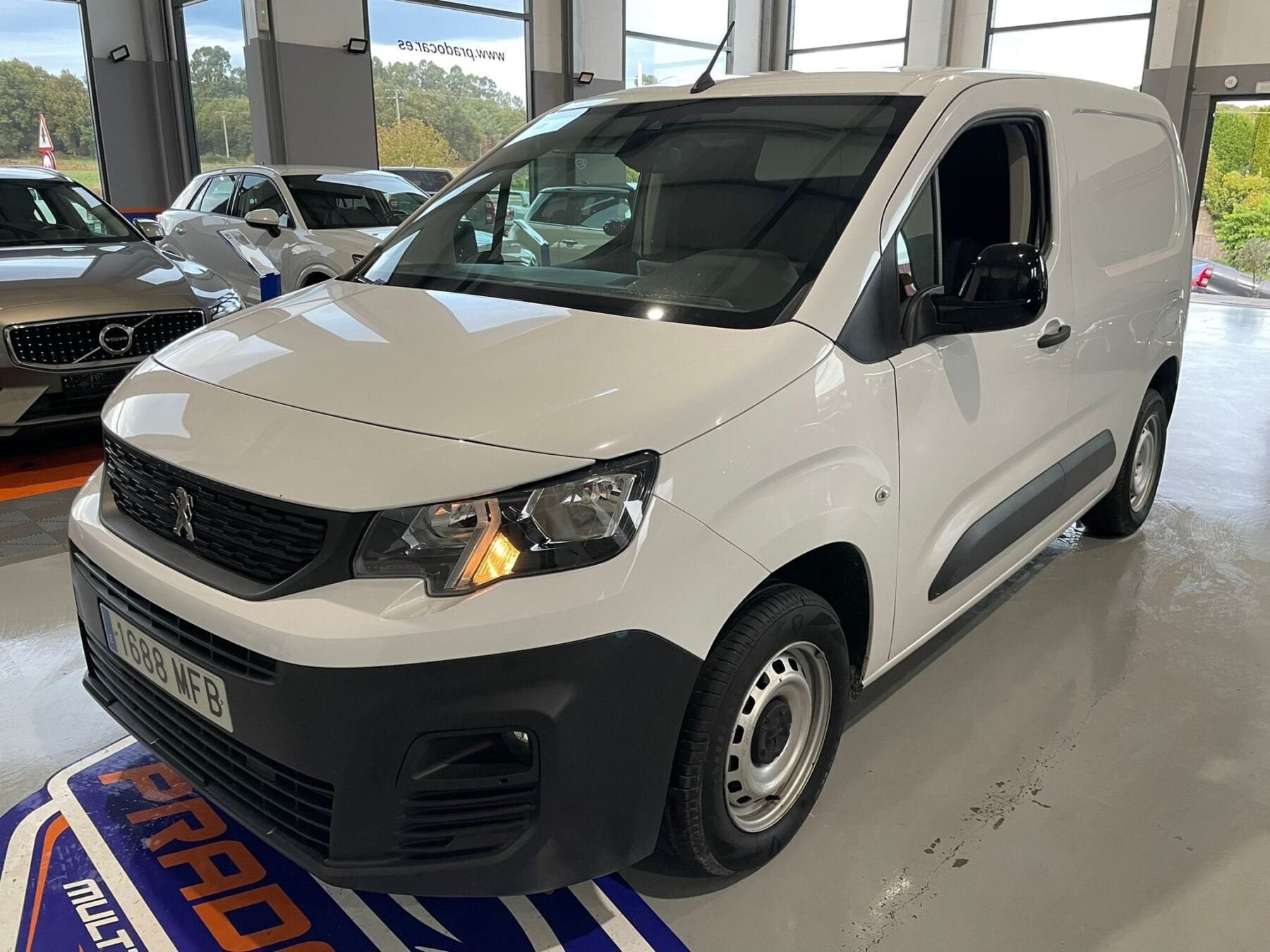 PEUGEOT partner Doble Cabina BlueHDi SS