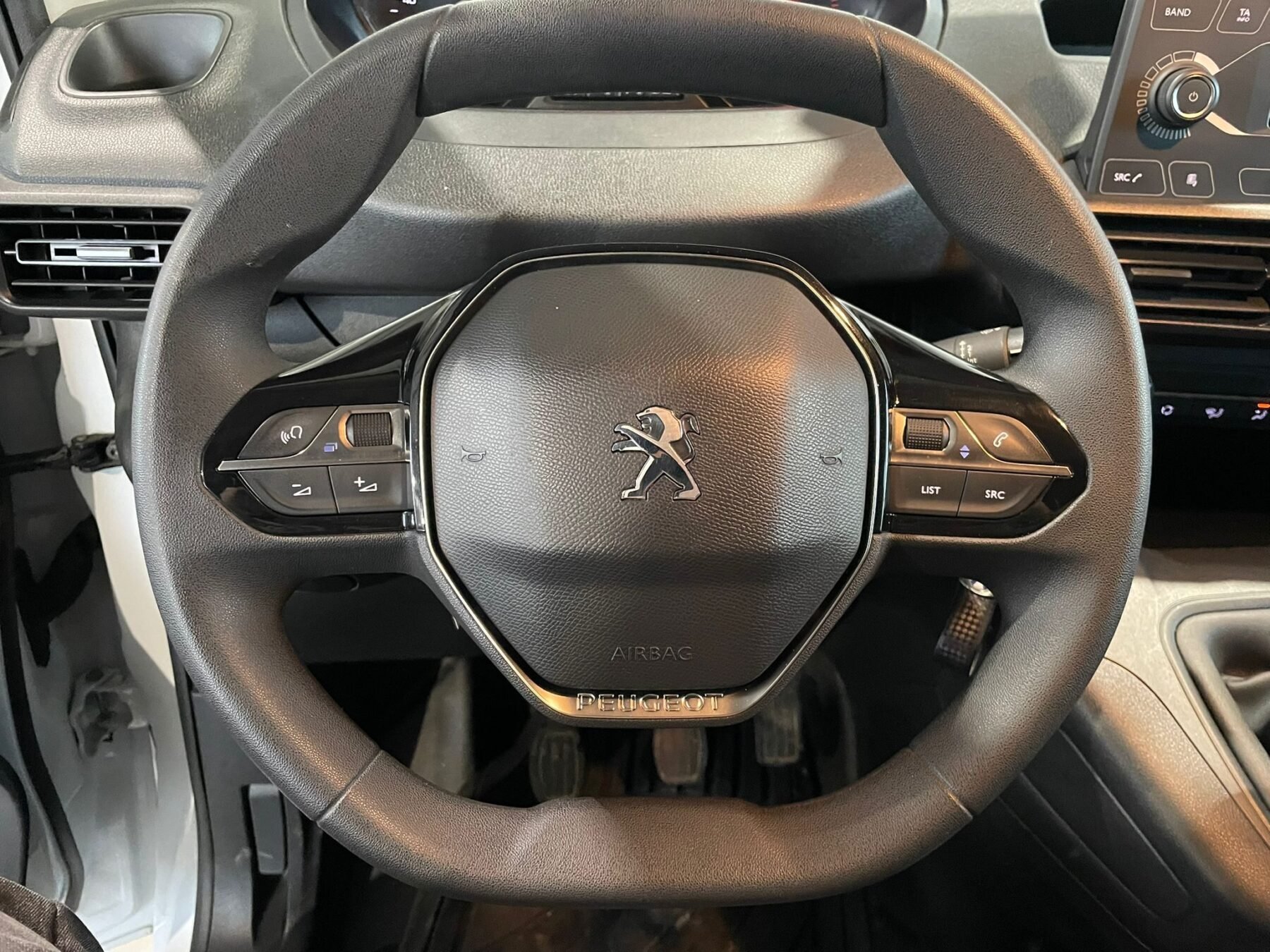 PEUGEOT partner Doble Cabina BlueHDi SS