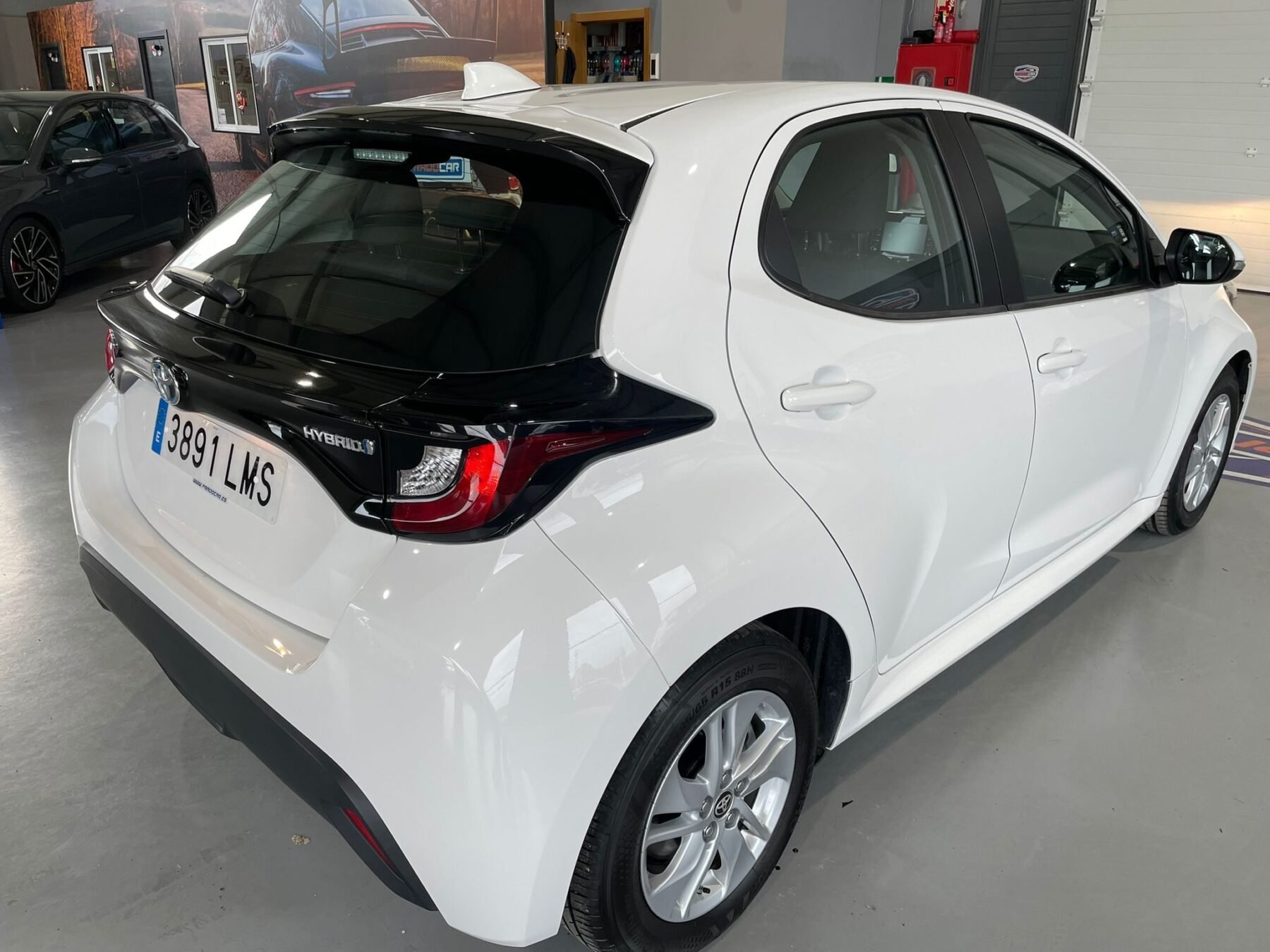 TOYOTA 1 120h business plus