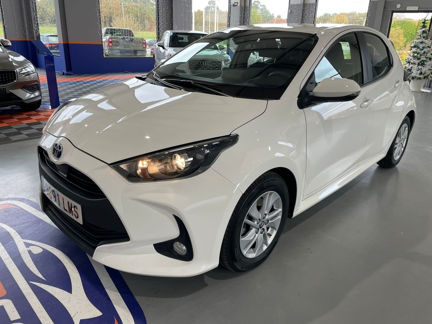 TOYOTA 1 120h business plus