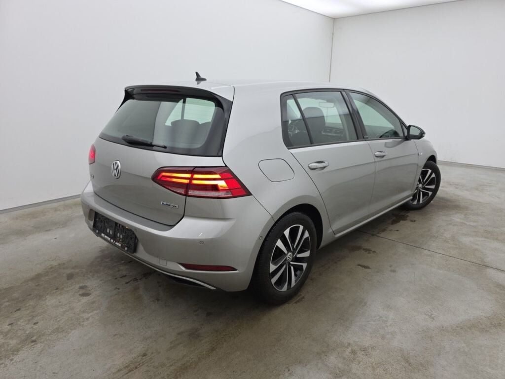 VOLKSWAGEN Golf Golf VII 1.5 TSi BlueMotion Última Edición 5d