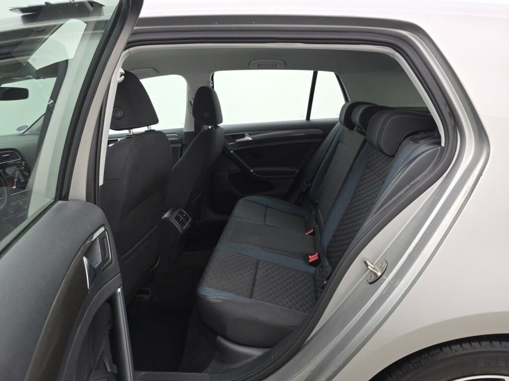 VOLKSWAGEN Golf Golf VII 1.5 TSi BlueMotion Última Edición 5d