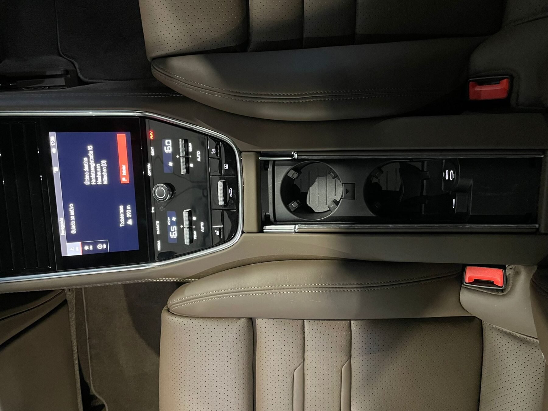 PORSCHE Panamera 4 E-Hybrid Platinum Edition