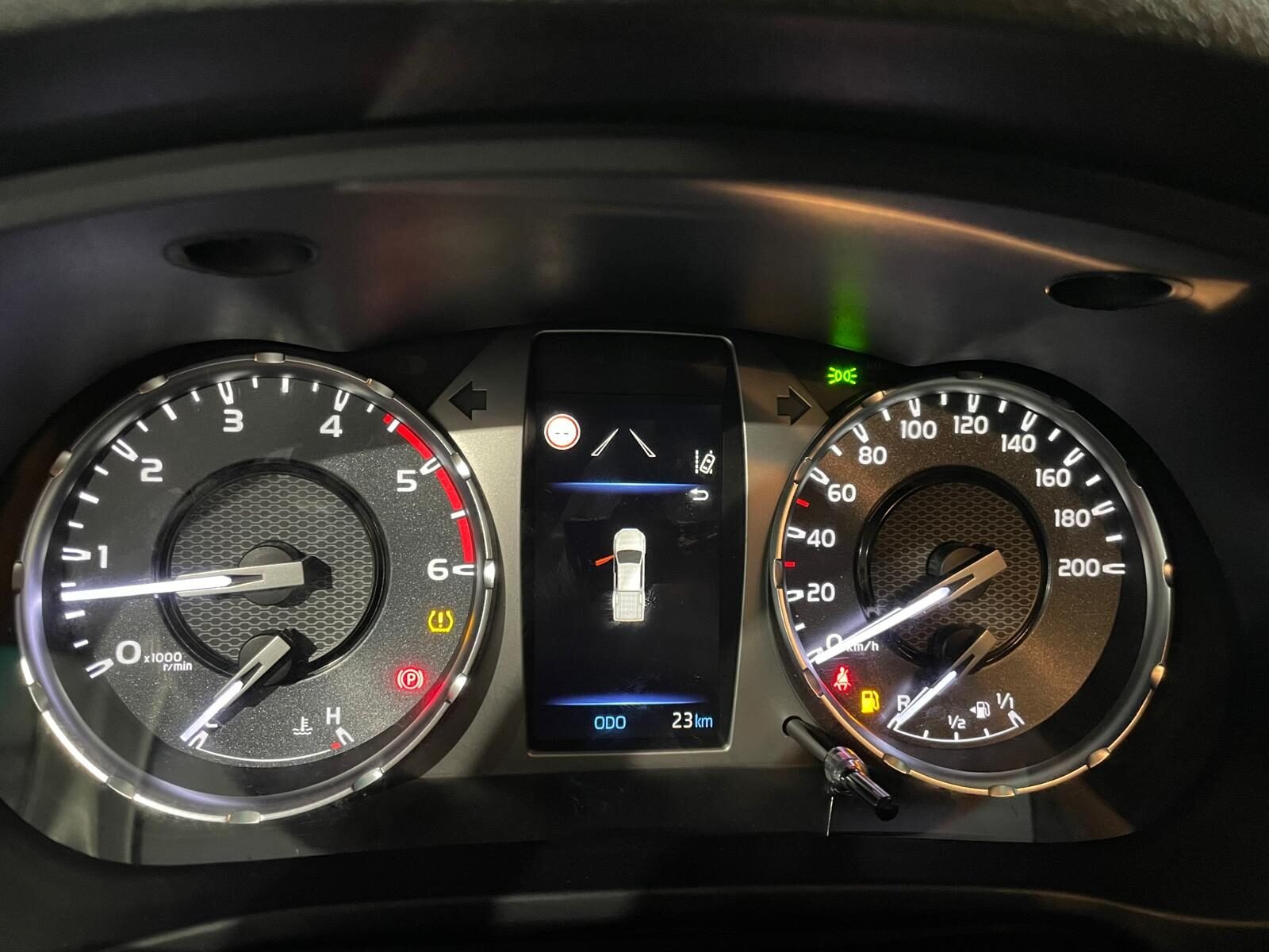 TOYOTA Hilux 2.8 D4D VX 204CV