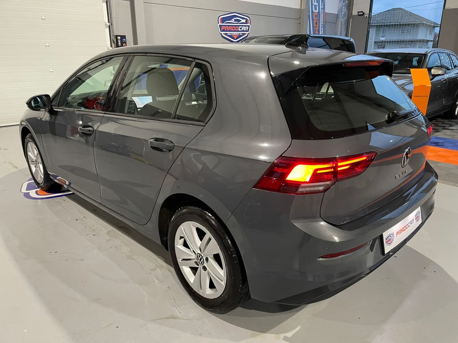 VOLKSWAGEN Golf Golf VIII 2.0 TDI 85kW Life DSG 5d