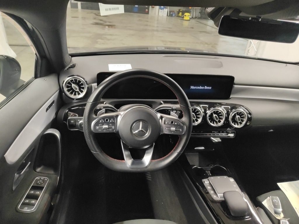 MERCEDES-BENZ CLASE A A 200 AMG