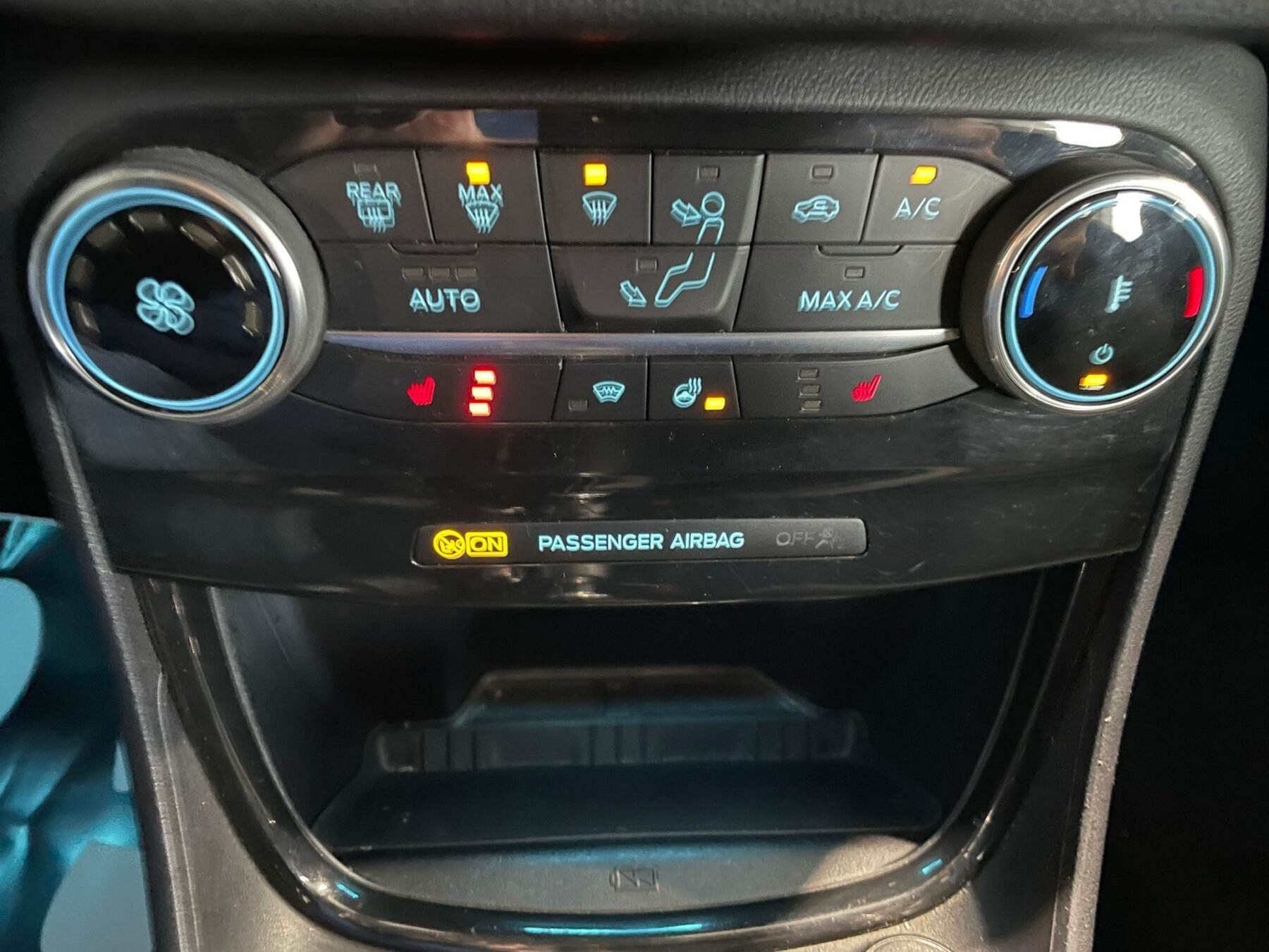 FORD PUMA 1,0 Ecoboost Titanium 125pk