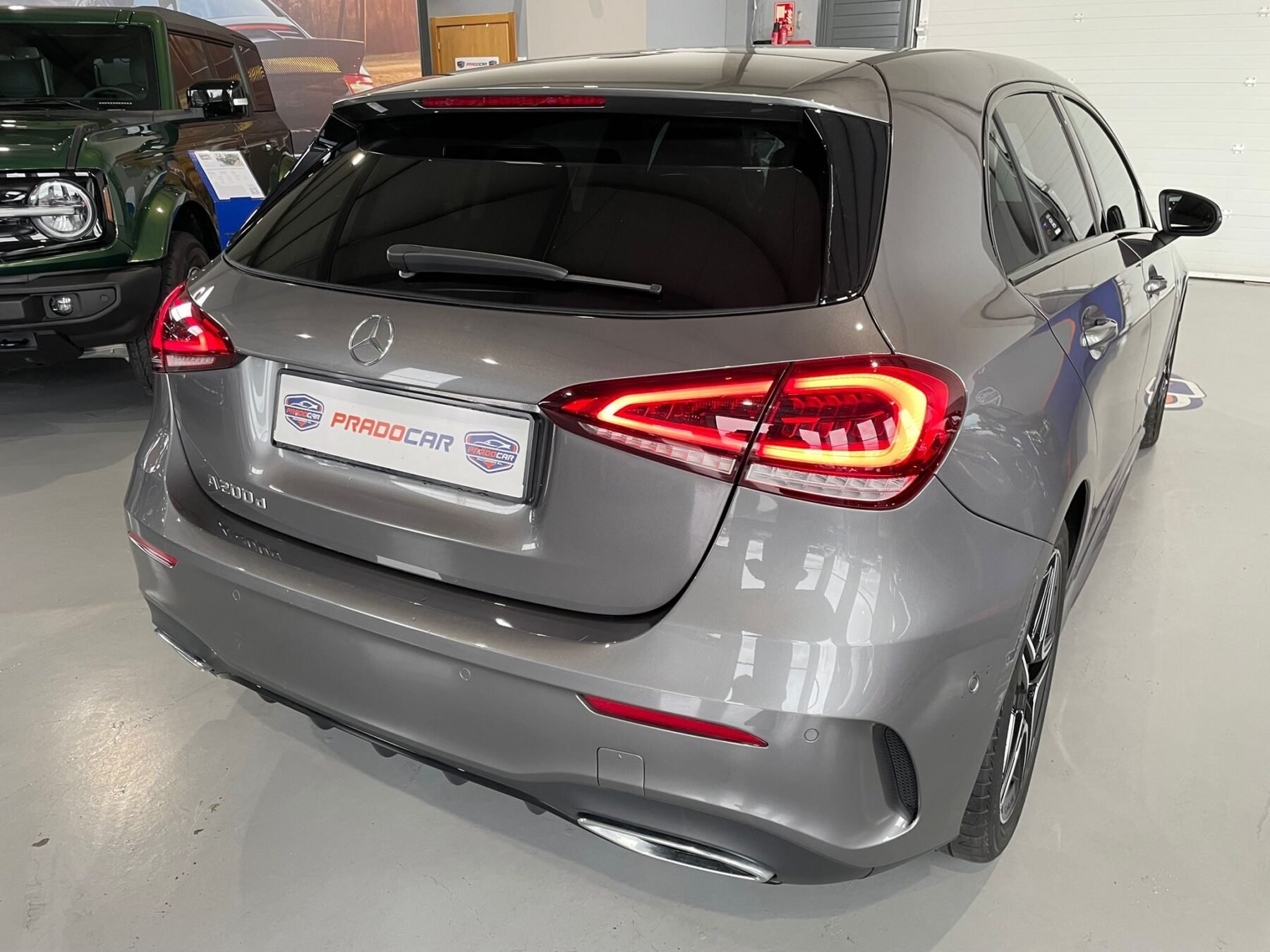 MERCEDES-BENZ CLASE A A 200 AMG