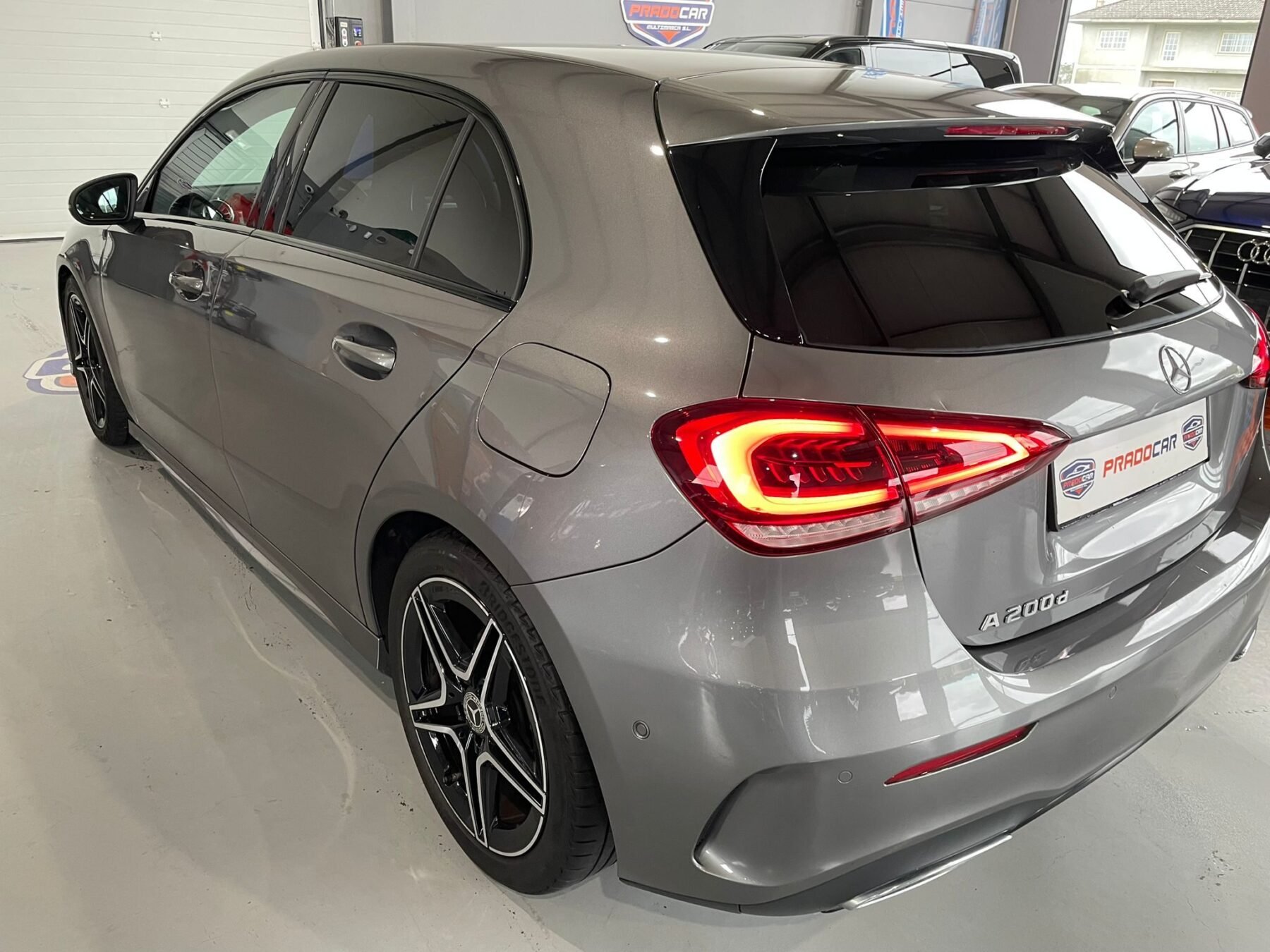 MERCEDES-BENZ CLASE A A 200 AMG