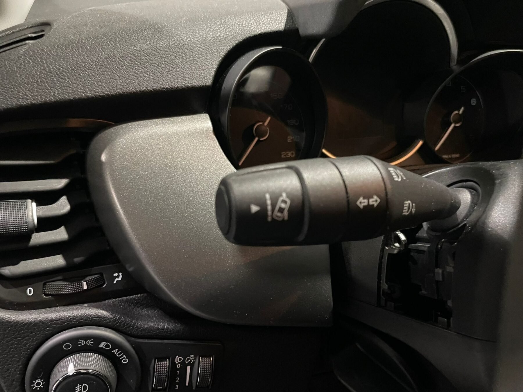 FIAT 500X 1.5 FireFly 130 canales Inox DCT7 Híbrido Dolcevita Sport