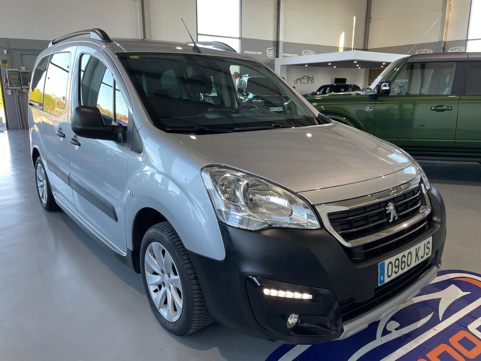 PEUGEOT partner tepee adventure 120cv