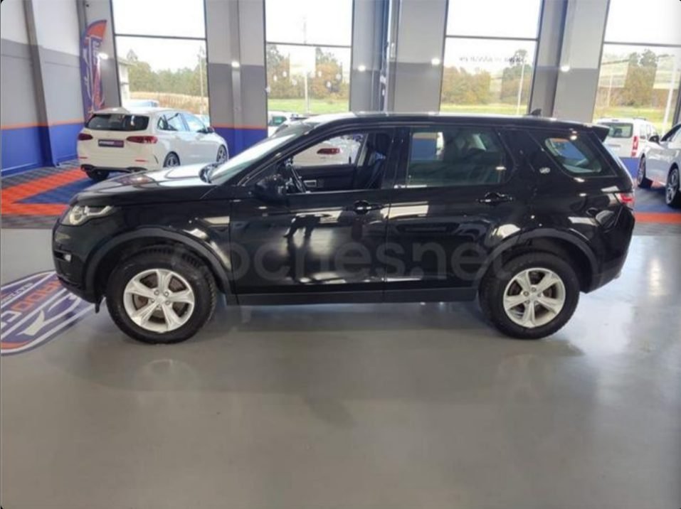 LAND-ROVER Discovery Sport 2.0L TD4 4x4 HSE