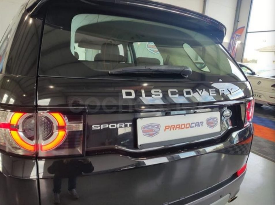 LAND-ROVER Discovery Sport 2.0L TD4 4x4 HSE
