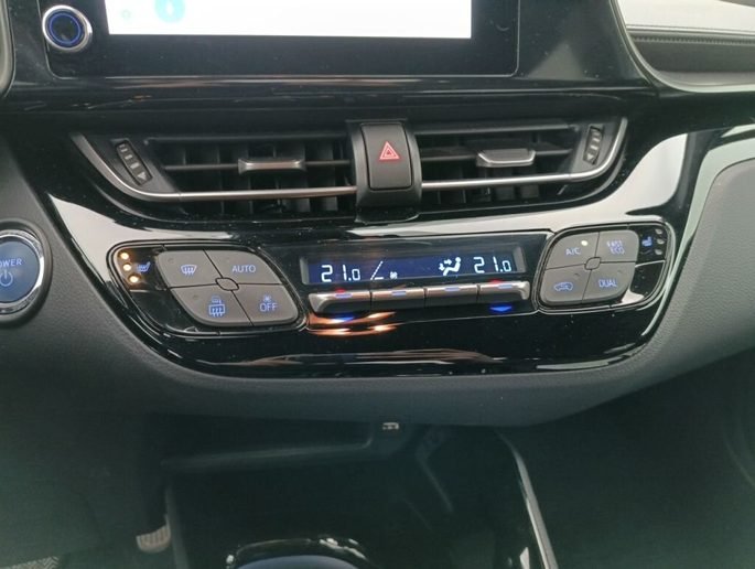 TOYOTA C-HR 1.8 125H Advance