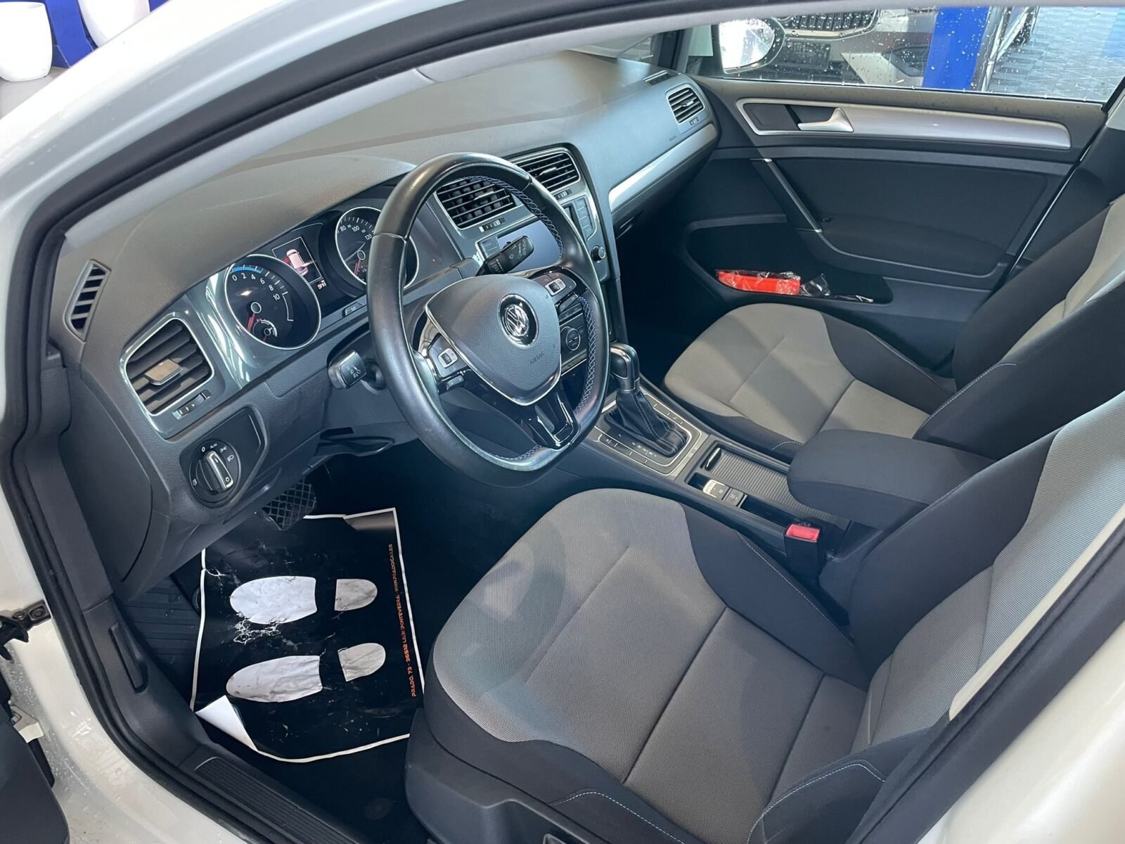 VOLKSWAGEN Golf eGolf ePower