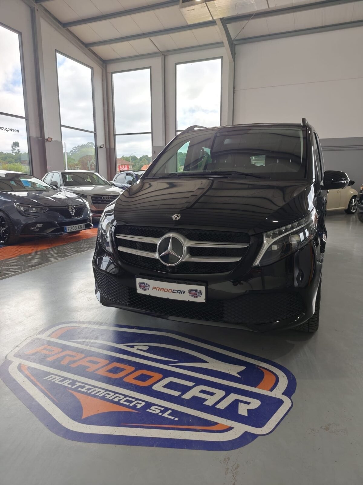 MERCEDES-BENZ Clase V 300 d Avantgarde Extralargo