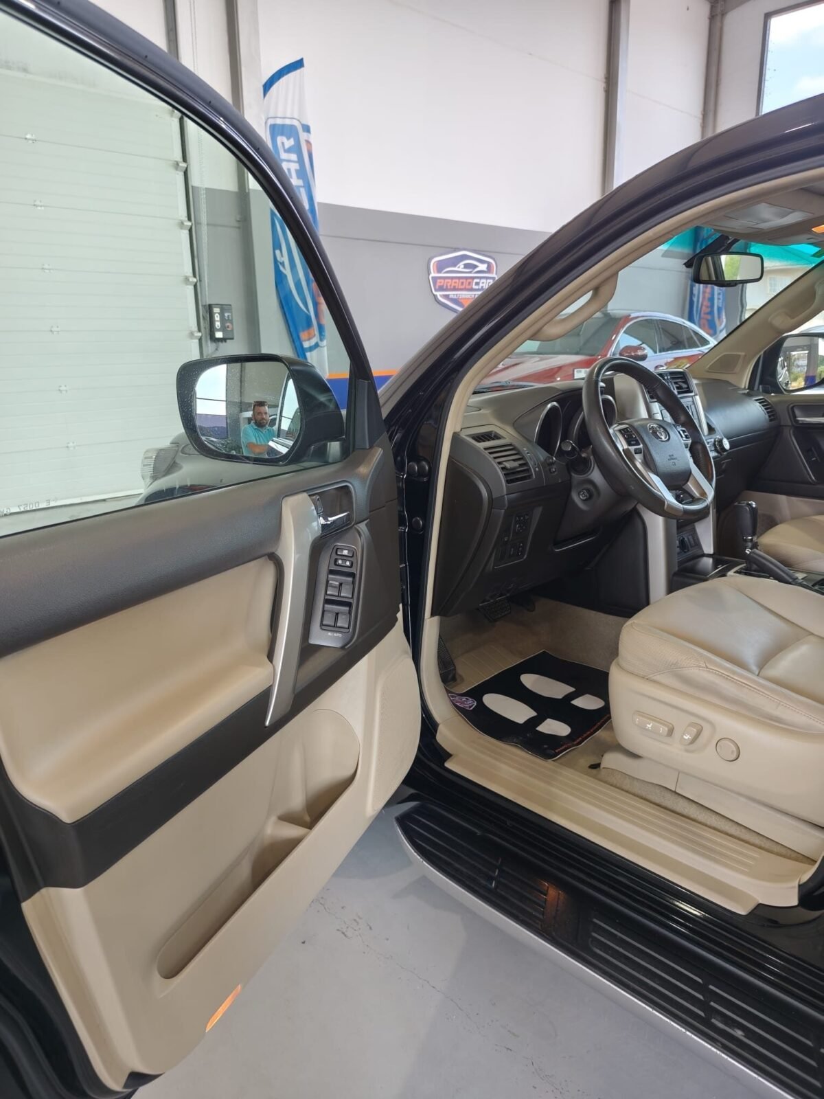 TOYOTA LAND CRUISER 3.0 D4D VXL AUTO 7 PLAZAS
