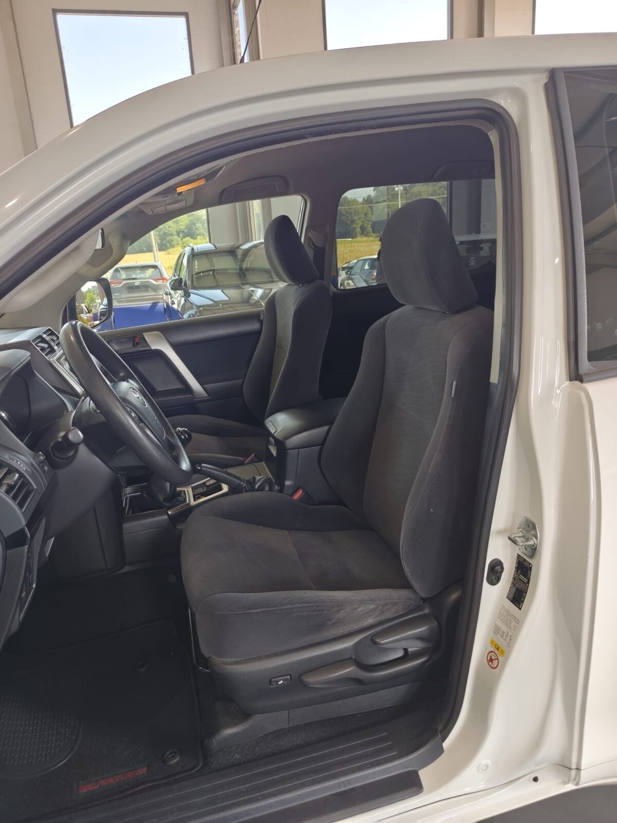 TOYOTA LAND CRUISER 2.8 D4D VX