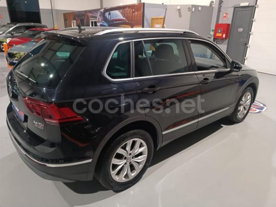 VOLKSWAGEN Tiguan Sport 2.0 TDI 4Motion DSG