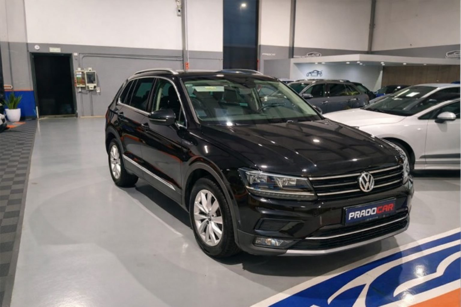 VOLKSWAGEN Tiguan Sport 2.0 TDI 4Motion DSG