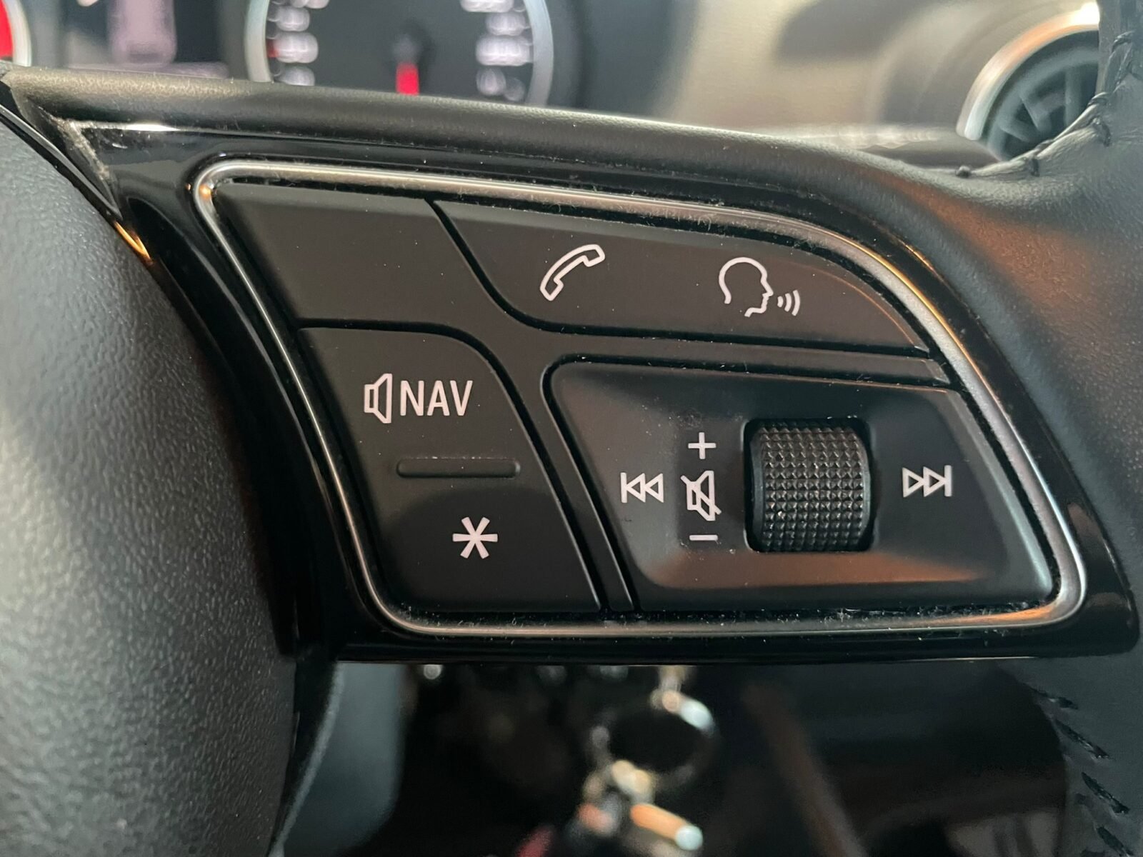 AUDI Q2 Advanced 30 TFSI