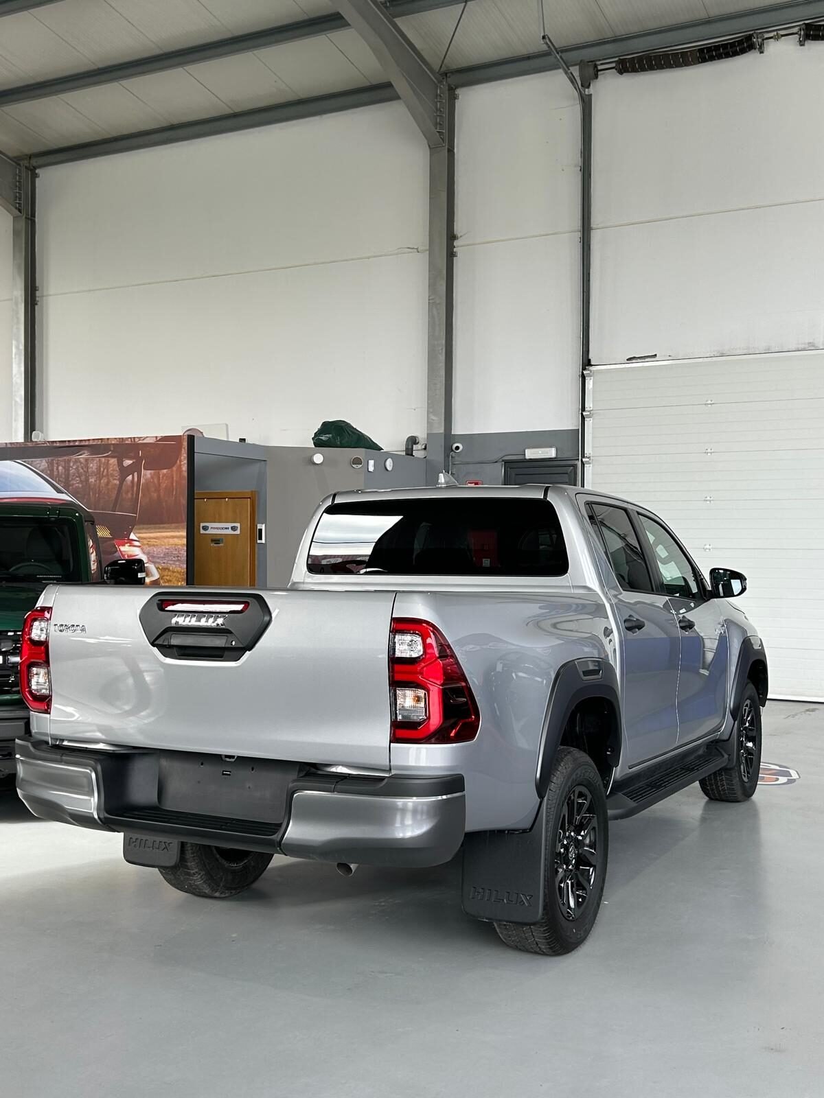 TOYOTA Hilux 2.8 D4D MHEV CD VXL AT HVO100
