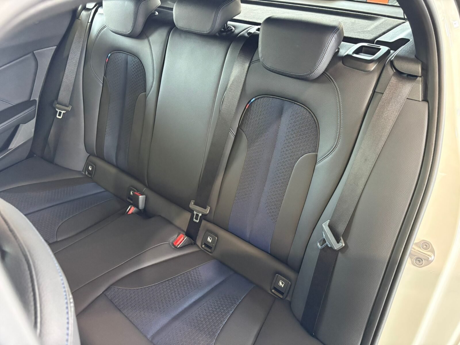 BMW Serie 1 118d Business Auto.