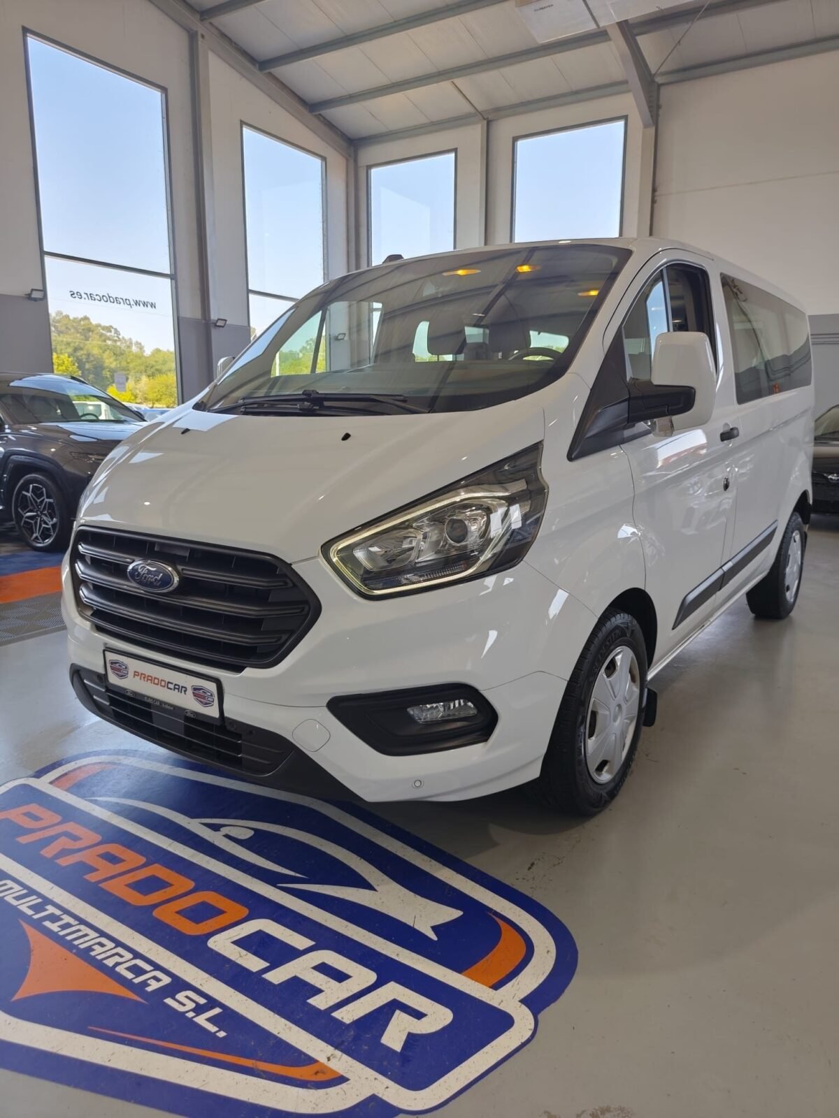 FORD Transit Custom Kombi 2.0 TDCI 320 L1 Nugget Auto