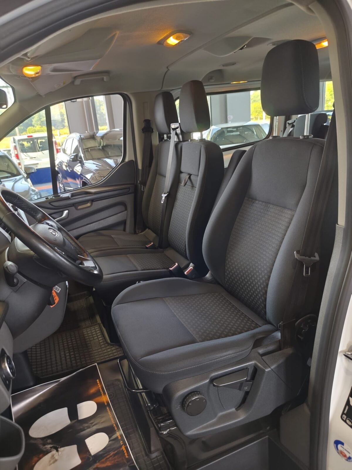 FORD Transit Custom Kombi 2.0 TDCI 320 L1 Nugget Auto