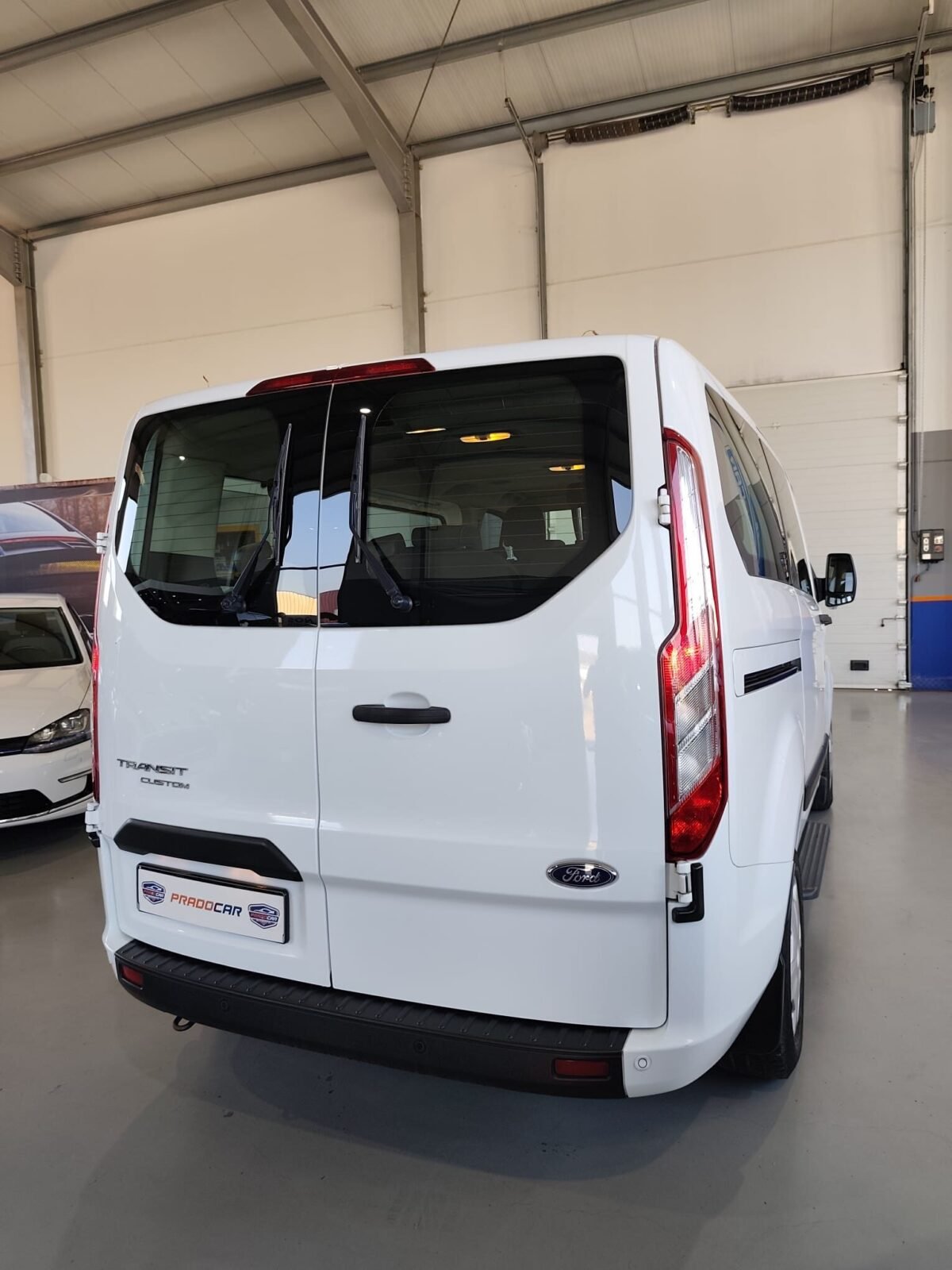 FORD Transit Custom Kombi 2.0 TDCI 320 L1 Nugget Auto