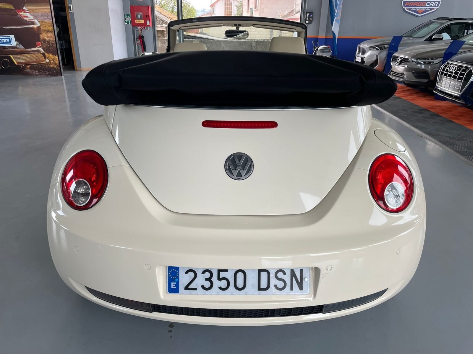 VOLKSWAGEN New Beetle 1.9 TDI Cabriolet