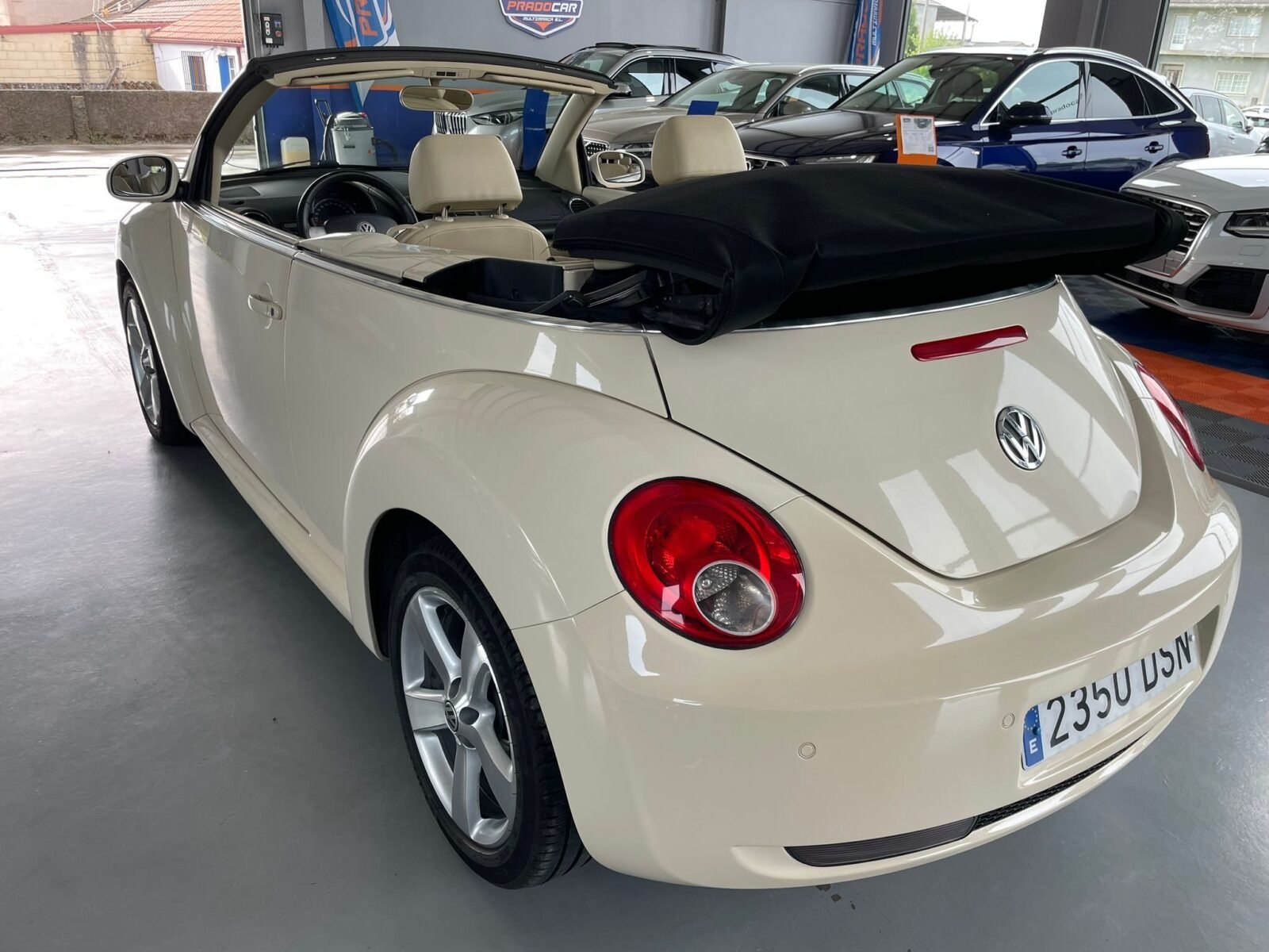 VOLKSWAGEN New Beetle 1.9 TDI Cabriolet