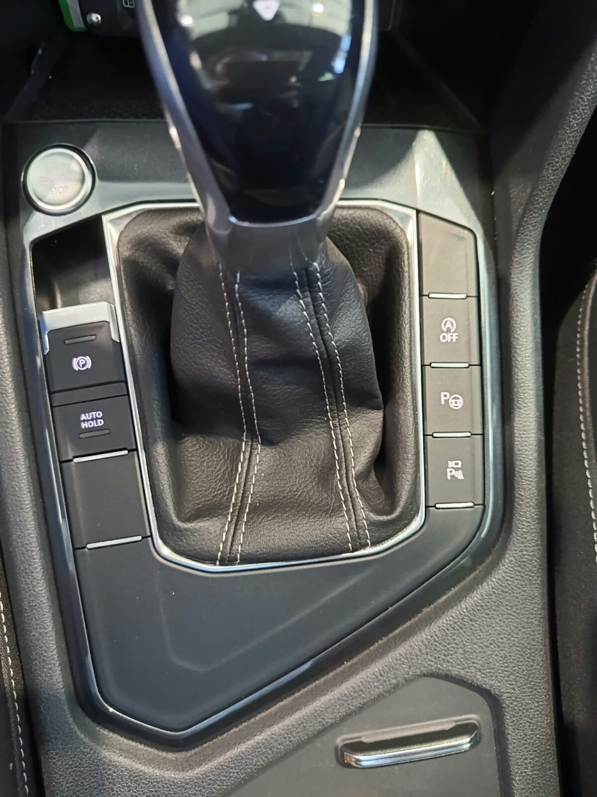 VOLKSWAGEN Tiguan RLine 1.5 TSI DSG