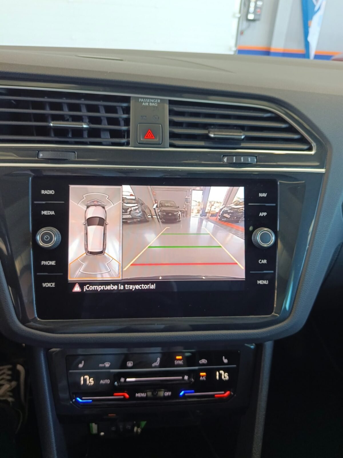 VOLKSWAGEN Tiguan RLine 1.5 TSI DSG