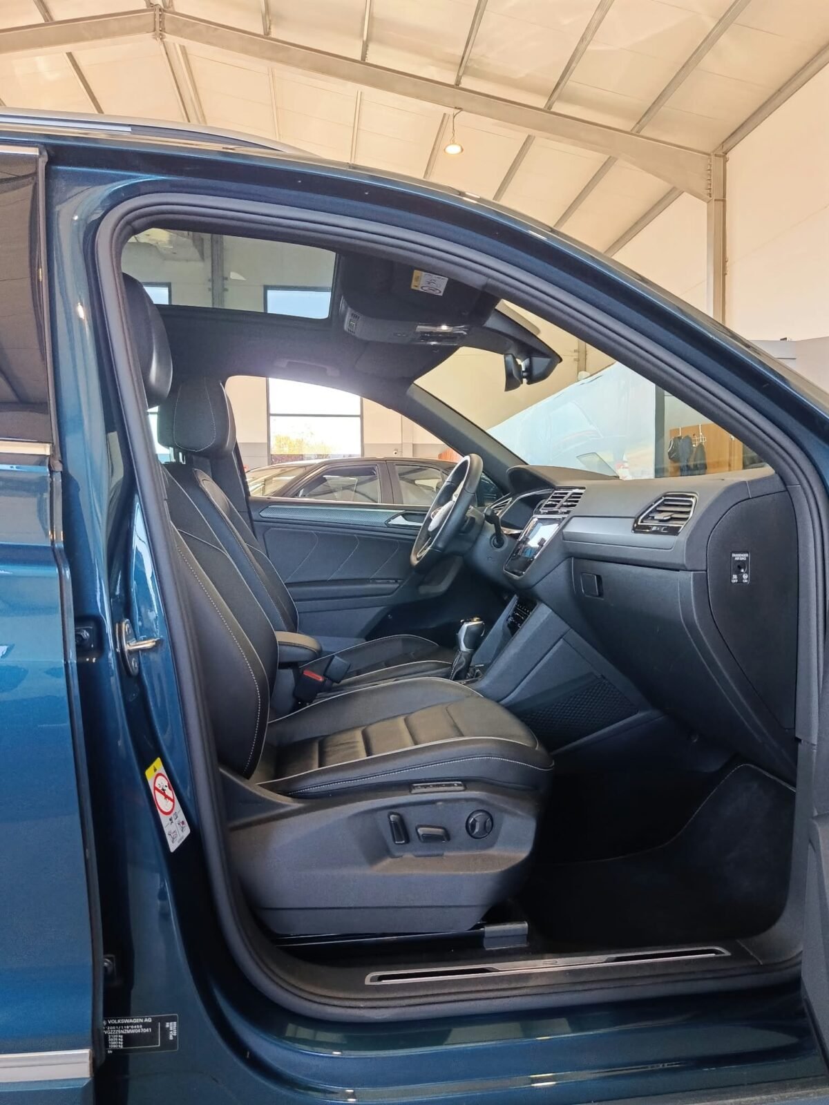 VOLKSWAGEN Tiguan RLine 1.5 TSI DSG