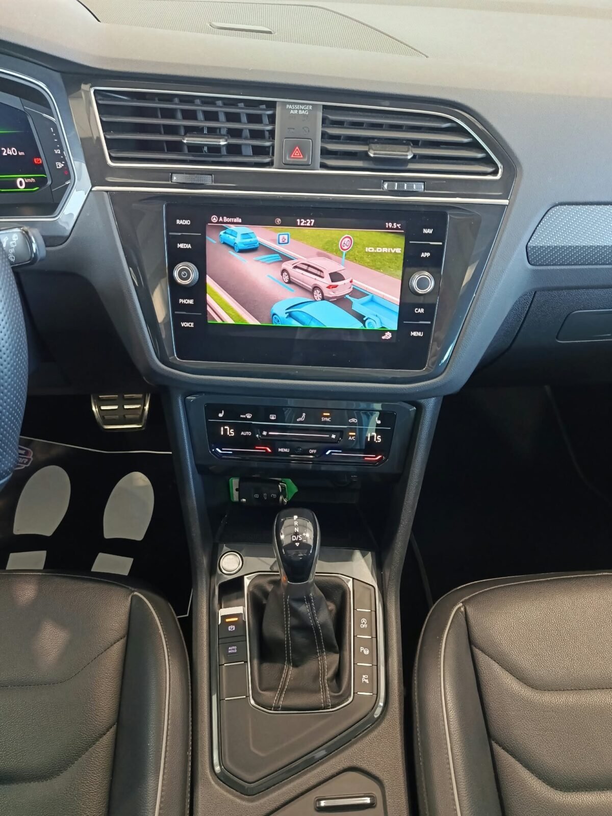 VOLKSWAGEN Tiguan RLine 1.5 TSI DSG