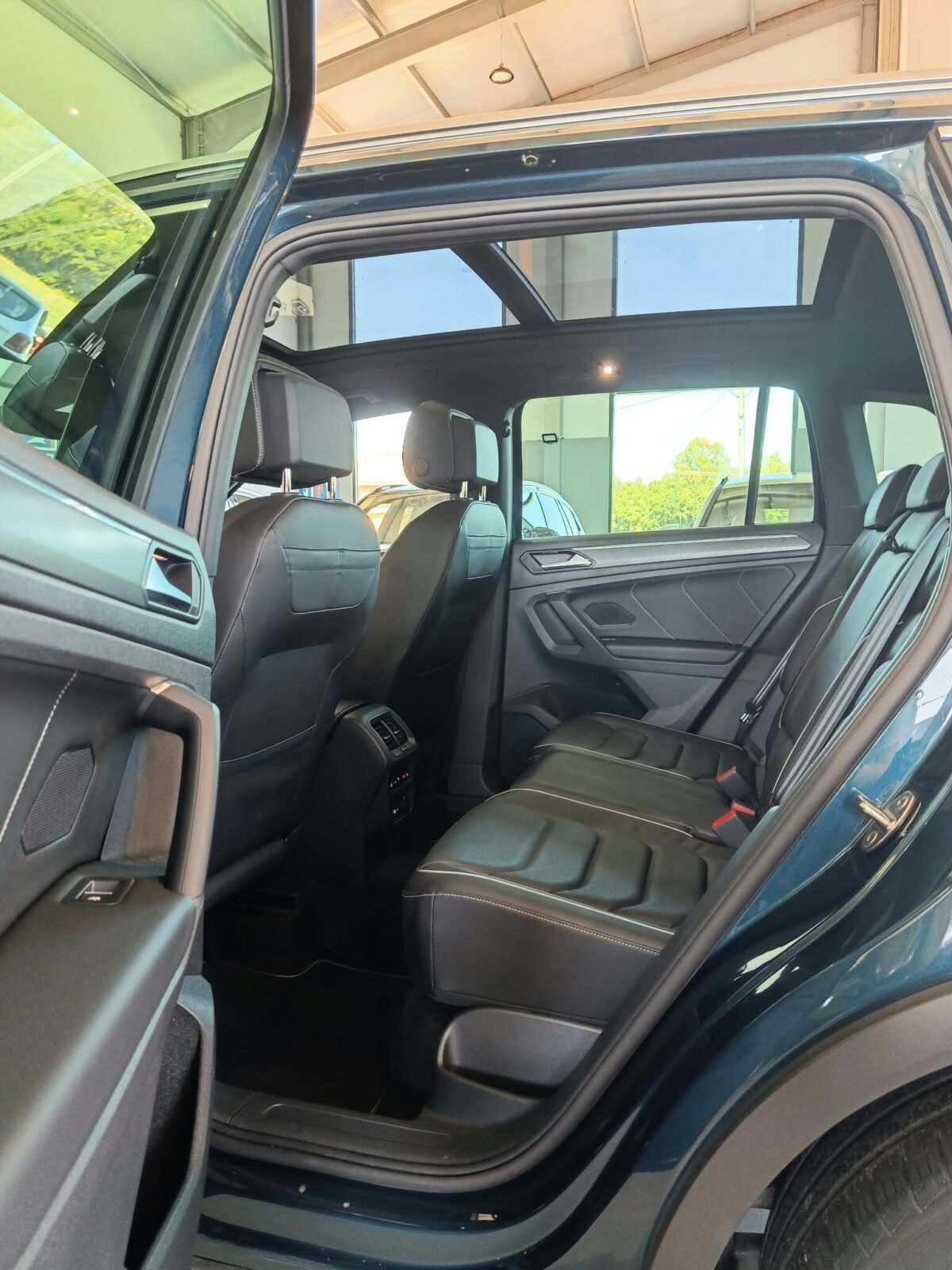VOLKSWAGEN Tiguan RLine 1.5 TSI DSG