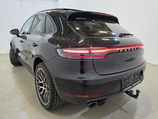 PORSCHE Macan MACAN S