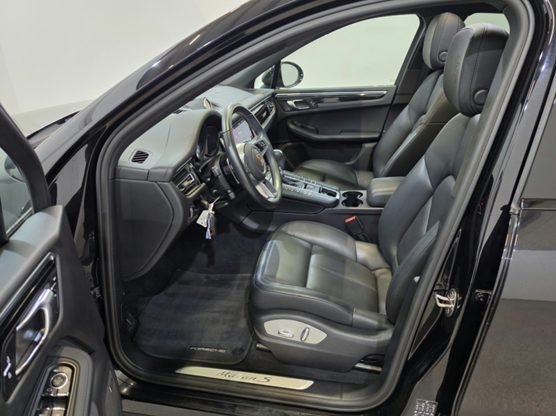 PORSCHE Macan MACAN S